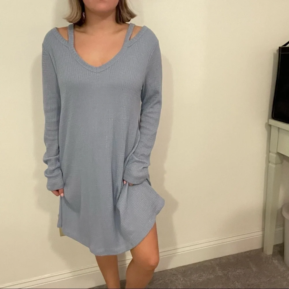 NWT Francesca’s Alya cutout dress Medium fall waffle knit - Picture 3 of 8